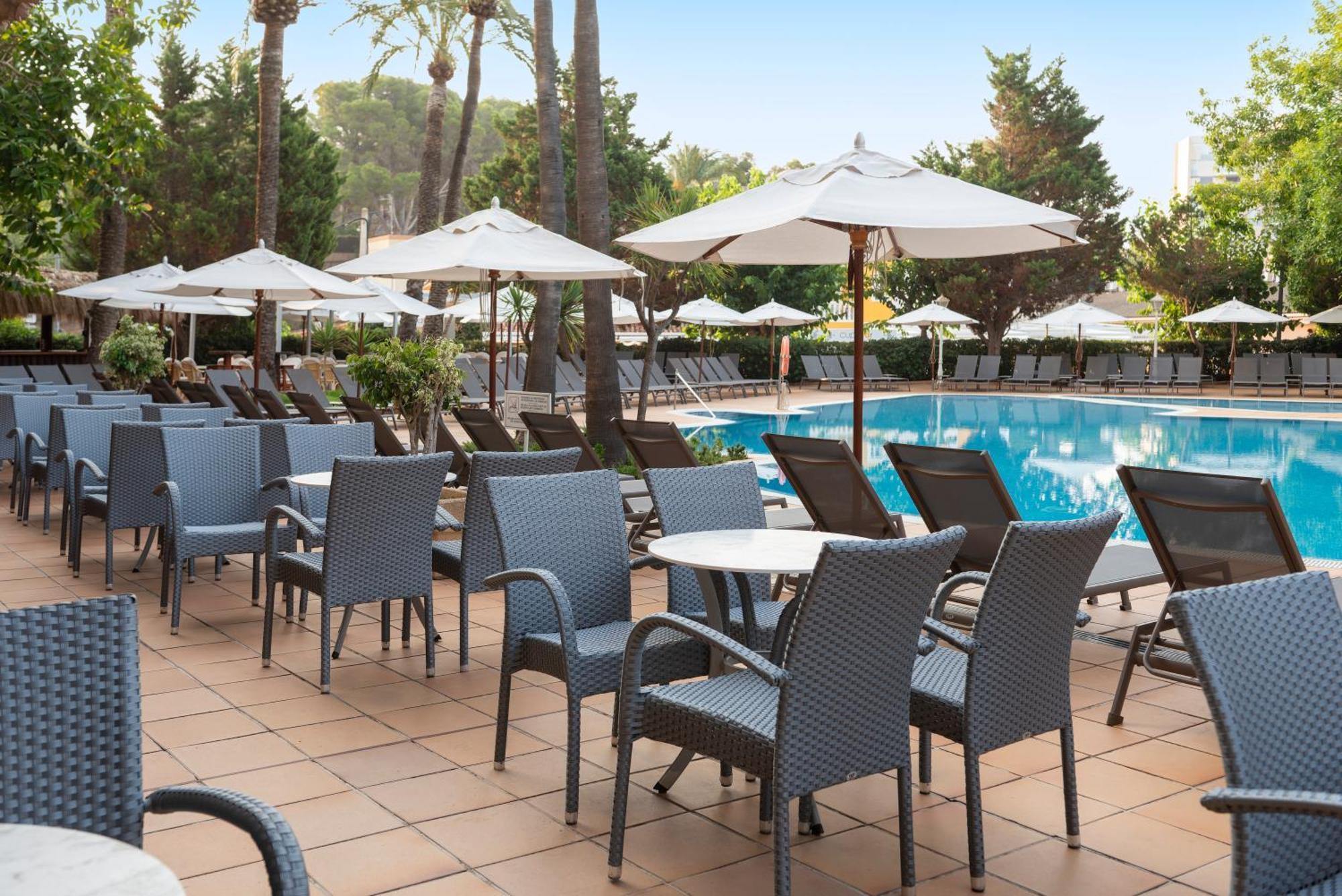 Valentin Reina Hotel 4*
